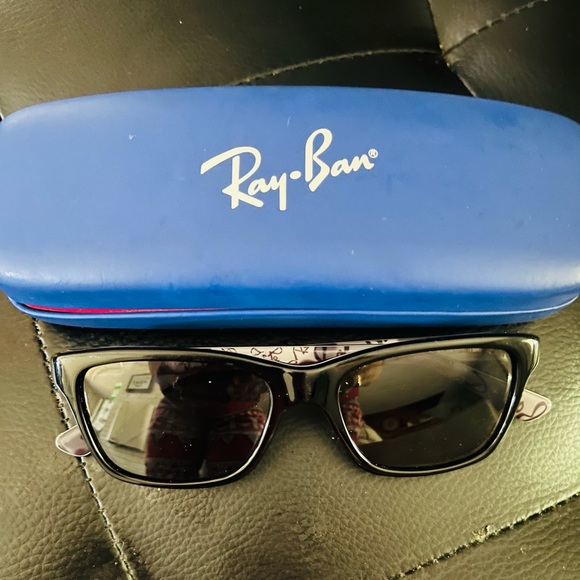 Ray-Ban - Picture 16 of 16